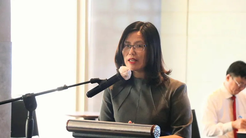 Bà Lê Thị Hà - Viện trưởng Viện phim Việt Nam đặt ra câu chuyện về bản quyền tại hội thảo