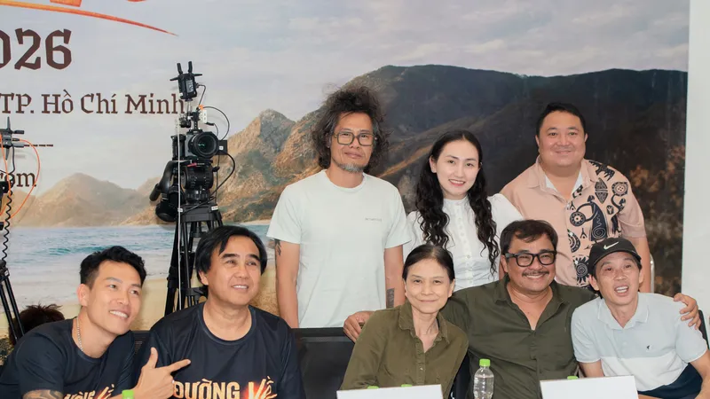 Loạt đạo diễn tên tuổi ngồi ghế nóng casting phim “Đường về”