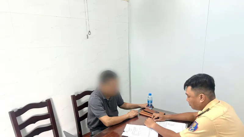 Phạt tài xế chạy ngược chiều trên đường Mỹ Phước- Tân Vạn