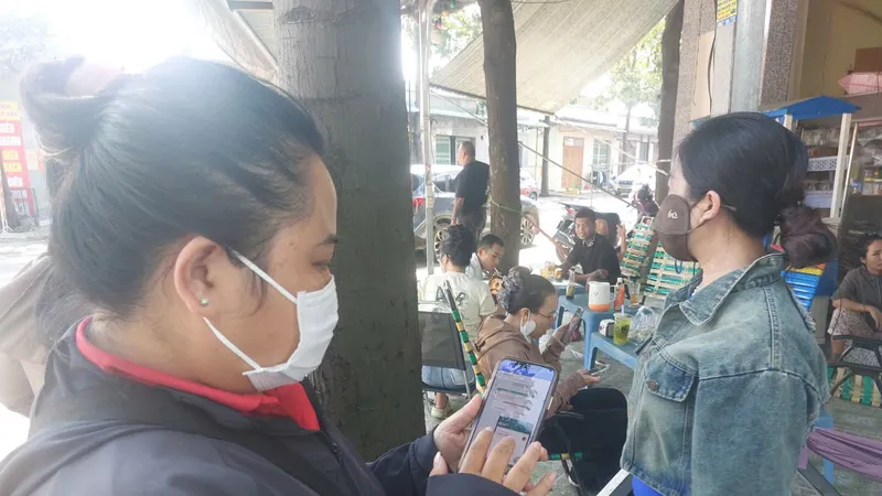 Hàng trăm công nhân điêu đứng vì “hụi online”