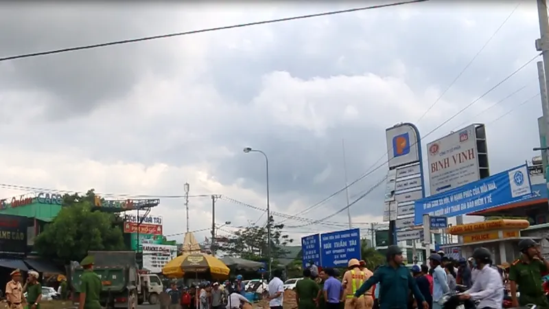 Hiện trường vụ tai nạn khiến cháu bé 10 tuổi chết thương tâm