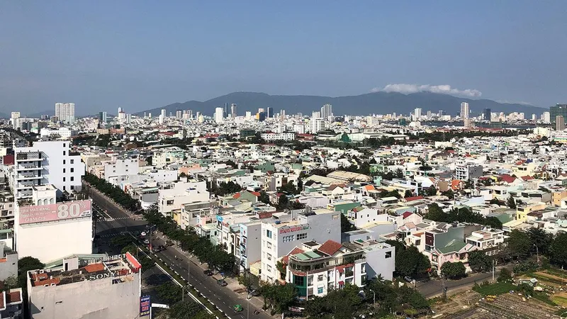 Trong quá trình quy hoạch phát triển đô thị, hàng chục ngàn hộ dân TP Đà Nẵng bị ảnh hưởng đền bù, giải tỏa