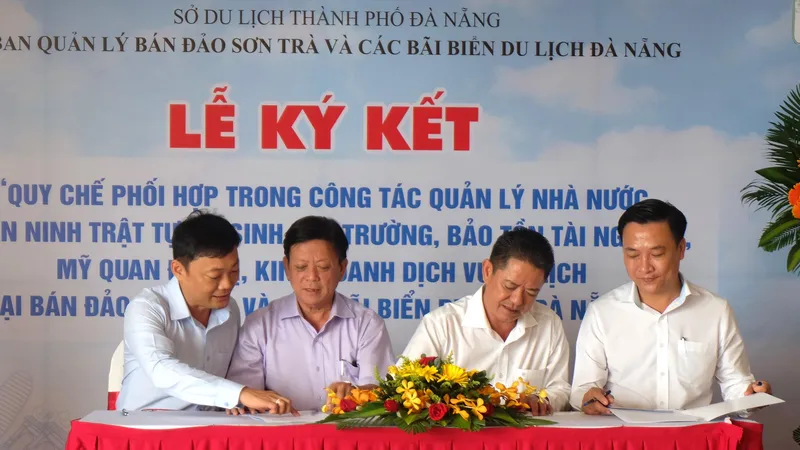 Ban quản lý bán đảo Sơn Trà và các bãi biển du lịch Đà Nẵng ký kết quy chế phối hợp với 4 quận có biển trên địa bàn TP Đà Nẵng