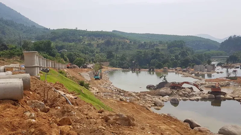 Mặc dù chưa được cấp phép nhưng chủ đầu tư đã cho thi công nhiều công trình