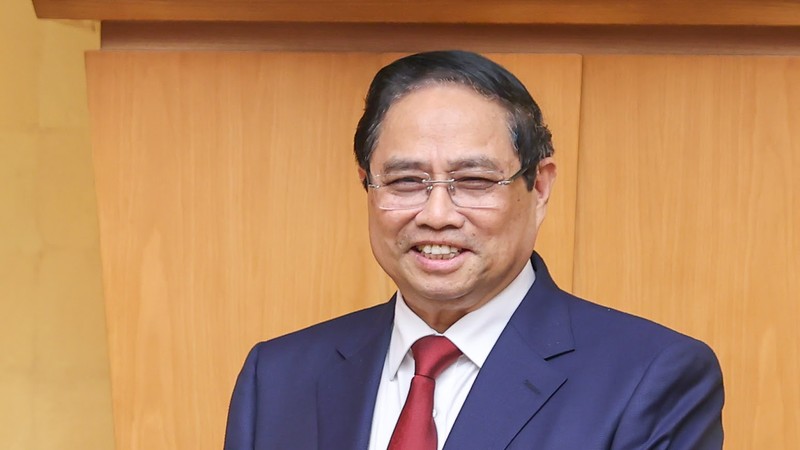 越南政府总理向各位领导、政治系统各机关、全体人民、企业界及国际友人与伙伴致以诚挚谢意。图：日北