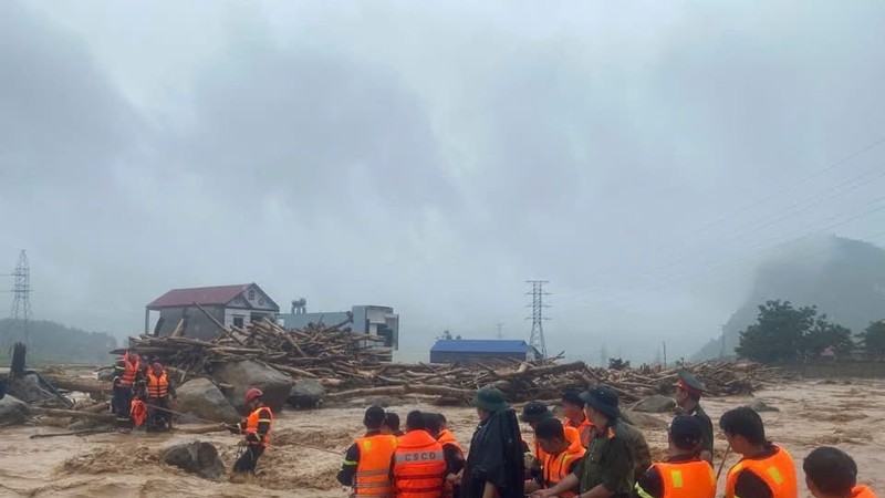  逾1000名官兵参与北部山区洪涝灾害救援工作