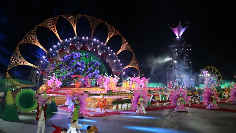 Đêm khai mạc Festival Hoa Đà Lạt đầy sắc màu