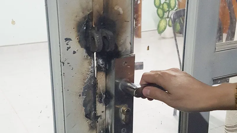 Trộm đột nhập nhiều nhà dân, khiêng luôn két sắt