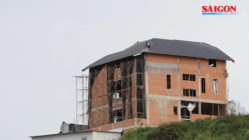 Đình chỉ xây dựng biệt thự không phép ở Đà Lạt