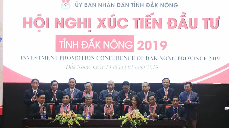 Thủ tướng Nguyễn Xuân Phúc: Đắk Nông cần giải quyết tốt các thủ tục hành chính trong đầu tư