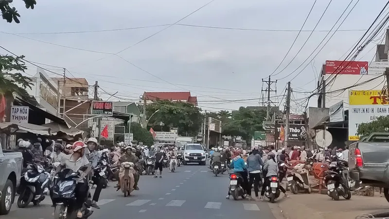 Vụ xe bán tải bốc cháy với thi thể bên trong: Bắt bí thư đảng ủy xã để điều tra