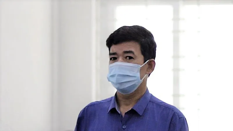 Bị cáo Khoa tại tòa ngày 1-6. Ảnh: GIA KHÁNH