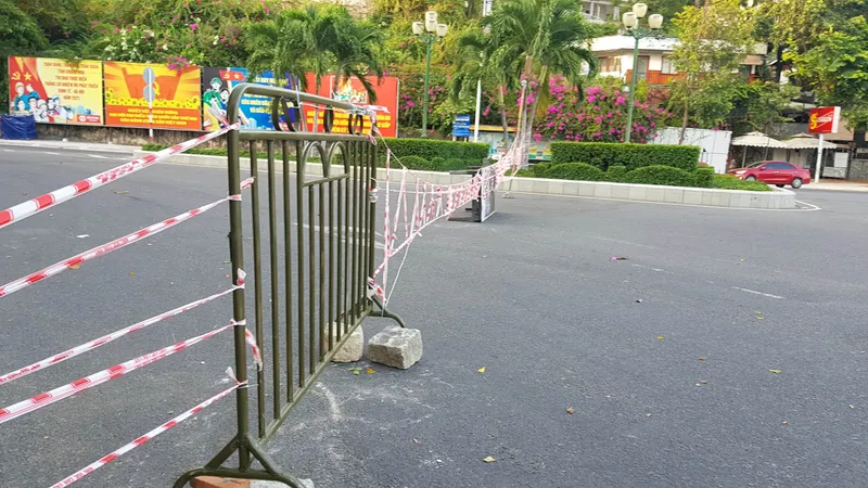 Hướng dẫn kiểm soát giấy tờ qua chốt, trạm trong thời gian cách ly xã hội toàn TP Nha Trang