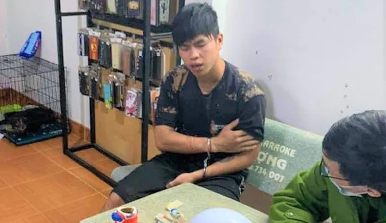 Đối tượng Lê Văn Phương bị bắt giữ. Ảnh: Báo Lâm Đồng