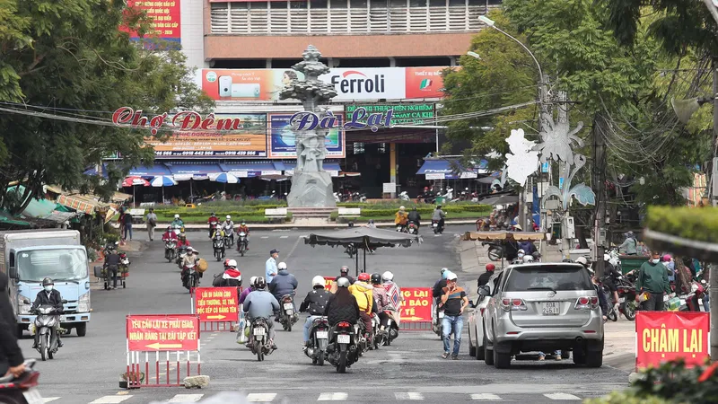 Người từ địa phương khác đến Lâm Đồng phải có giấy xét nghiệm âm tính với Covid-19
