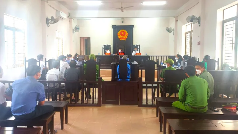 Hiệu trưởng lãnh án vì tham ô hơn 11 tỷ đồng học bổng của học sinh 