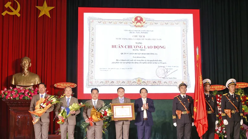 Huyện Trường Sa (Khánh Hoà) kỷ niệm 40 năm ngày truyền thống