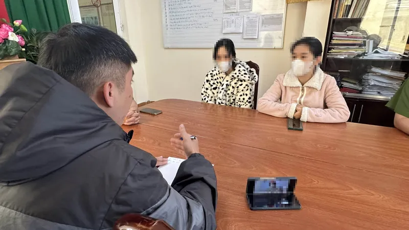 Vụ cô gái bị đánh hội đồng: Công an làm việc với nhóm người liên quan 