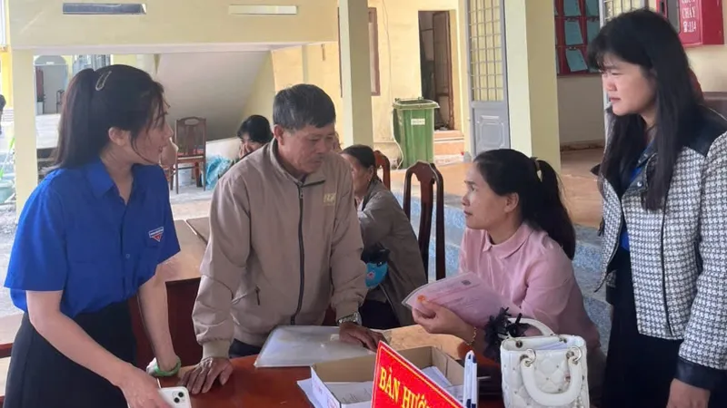 Lâm Đồng: Hơn 1.200 đoàn viên hỗ trợ người dân làm thủ tục hành chính