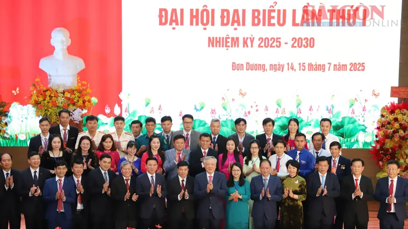 Phó Thủ tướng Thường trực Nguyễn Hòa Bình dự đại hội Đảng bộ xã Đơn Dương - Lâm Đồng