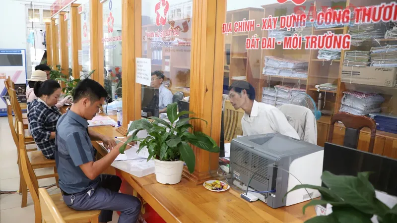 Chi tiết các xã, phường ở Lâm Đồng còn “trắng” cán bộ chuyên môn