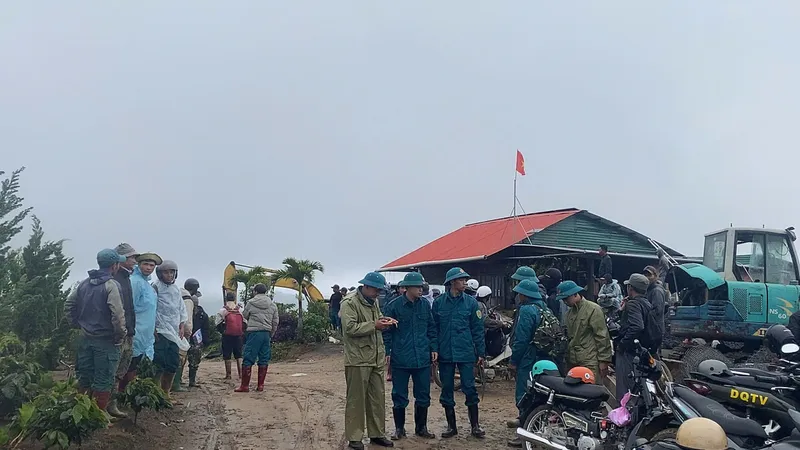 Lâm Đồng: Huy động lực lượng tìm kiếm cụ ông mất tích nhiều ngày trong rừng 