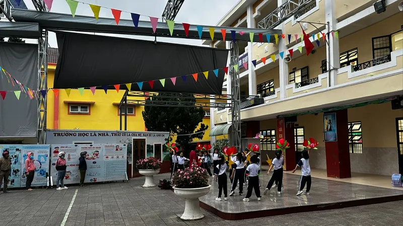 Lâm Đồng: Chủ động cho học sinh nghỉ học ứng phó bão số 13