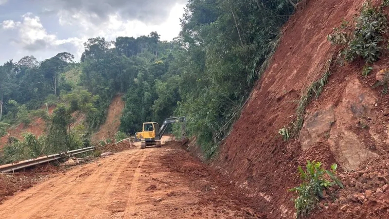 Lâm Đồng: Giới hạn phương tiện qua đèo Gia Bắc vì sạt lở