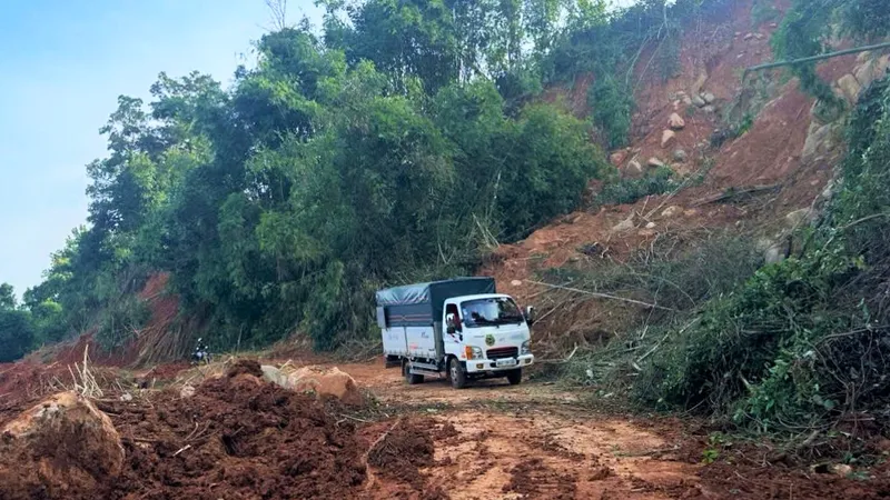 Lâm Đồng: Đèo Gia Bắc thông tuyến sau gần 4 ngày gián đoạn vì sạt lở