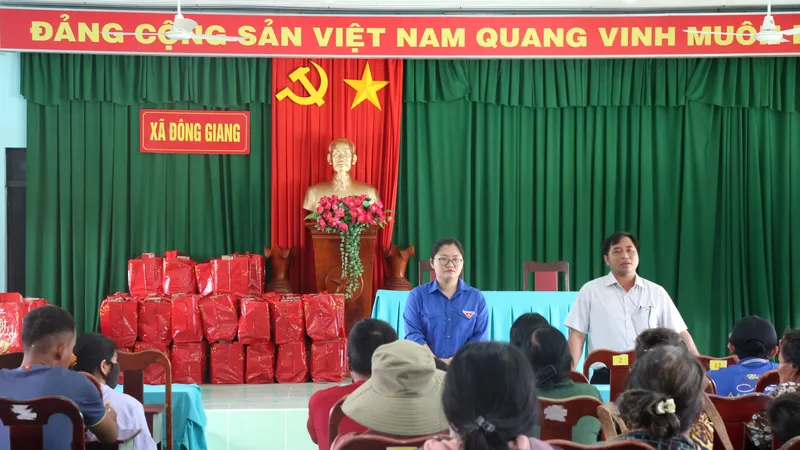 Hơn 700 phần quà “Xuân yêu thương - Tết ấm lòng” tặng người dân Lâm Đồng, Khánh Hòa