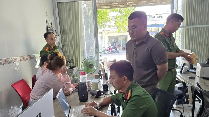 Xử phạt 3 trường hợp sử dụng AI làm video xuyên tạc môi trường quân ngũ