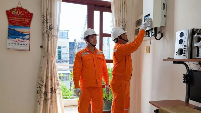 Công ty Điện lực Lâm Đồng đồng hành cùng khách hàng vượt qua mùa nắng nóng