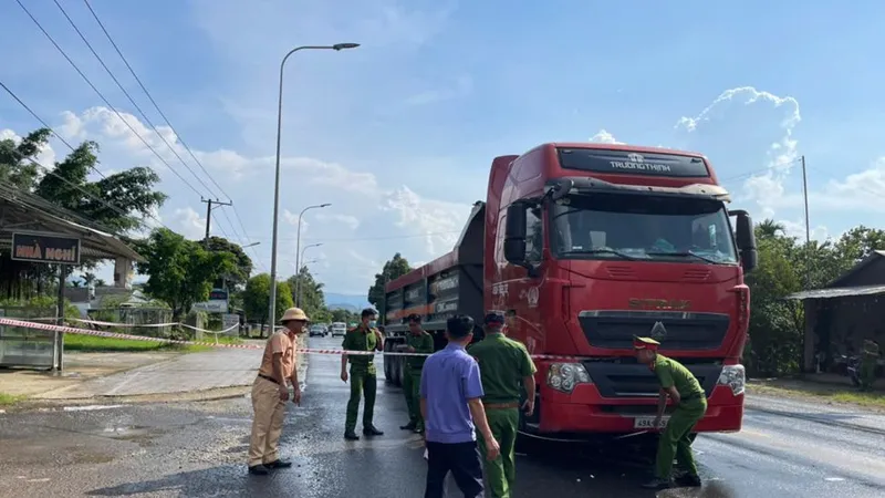 Lâm Đồng: Tạm giữ hình sự lái xe ô tô gây tai nạn làm 2 người thương vong