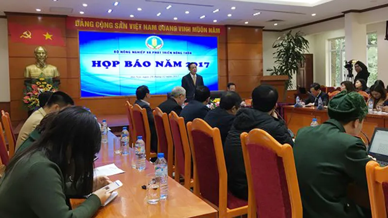 Quang cảnh buổi họp báo