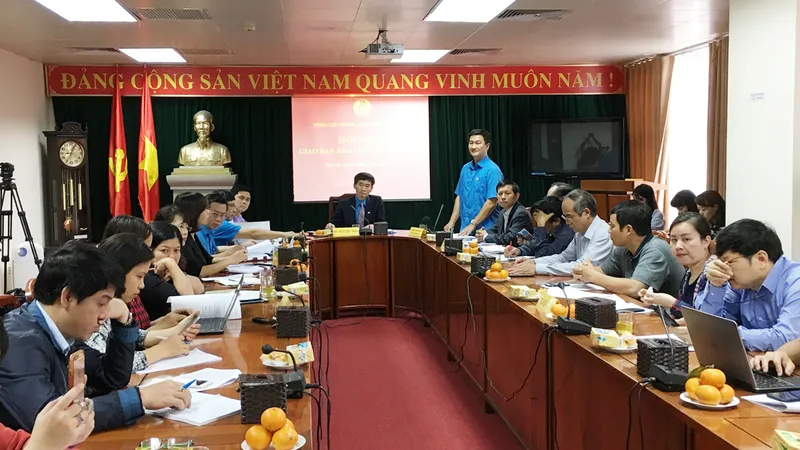 Sau đối thoại với nông dân, Thủ tướng sẽ đối thoại với công nhân và người lao động