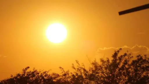 Năm nay, ít bão nhưng nắng nóng sớm