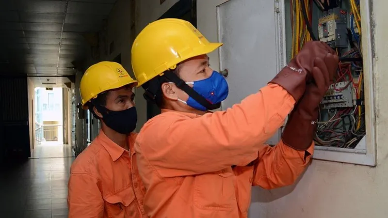 Vì sao tiền điện tháng 4 tăng cao?