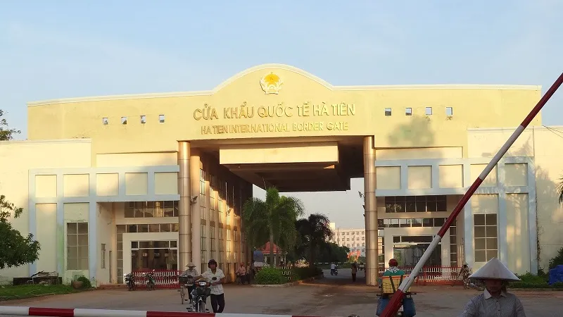 Tháo gỡ khó khăn xuất nhập khẩu tại các cửa khẩu với Campuchia