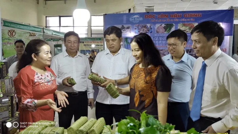 Khai mạc Tuần nông sản an toàn thực phẩm năm 2020