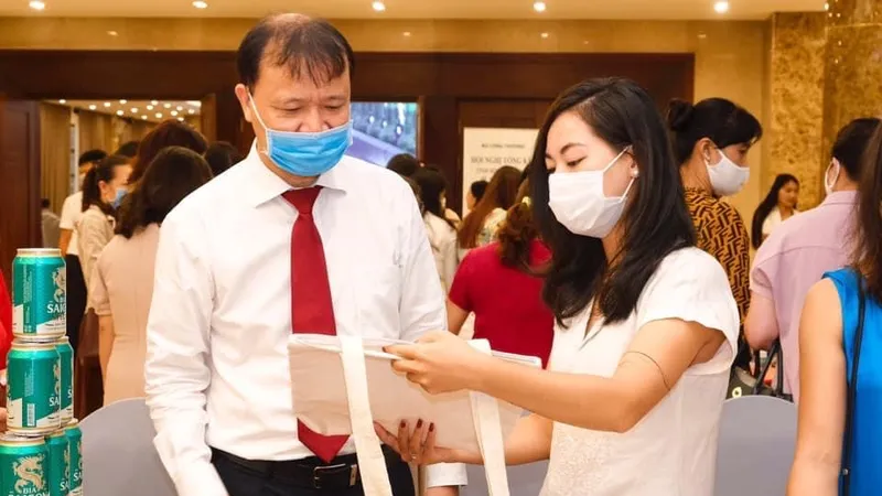52% người tiêu dùng khuyên bạn bè, người thân nên sử dụng hàng Việt Nam