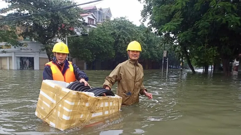 Các tập đoàn lớn ủng hộ miền Trung 60 tỷ đồng