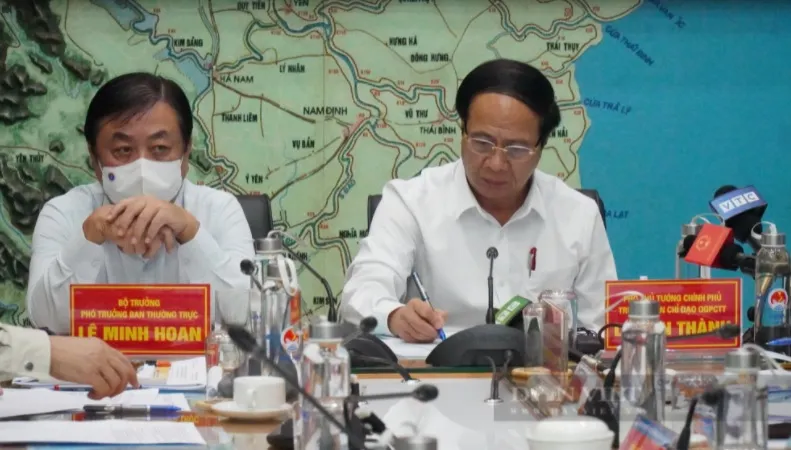 Phó Thủ tướng yêu cầu dự báo chính xác, không “nói quá” hoặc dự báo sai bão lũ