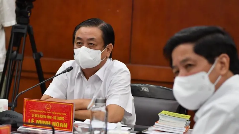 Bộ trưởng Bộ NN-PTNT Lê Minh Hoan chủ trì hội nghị sáng 7-8