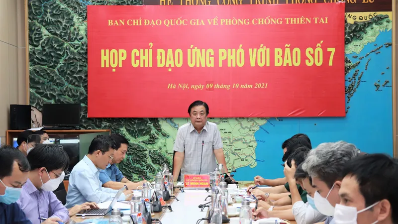 Sau bão số 7 sẽ có “tổ hợp” bão số 8 và số 9