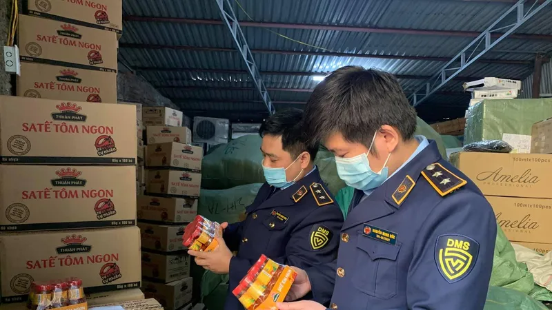 Ngăn chặn hàng lậu, hàng giả và cán bộ suy thoái