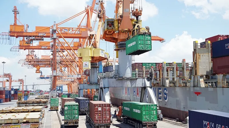 Tháng 5, cả nước nhập siêu 1,73 tỷ USD