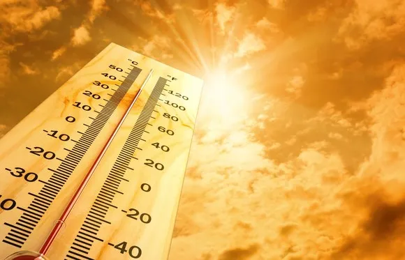 Nắng nóng lan rộng, nhiệt độ ở Trung bộ lên gần 40°C