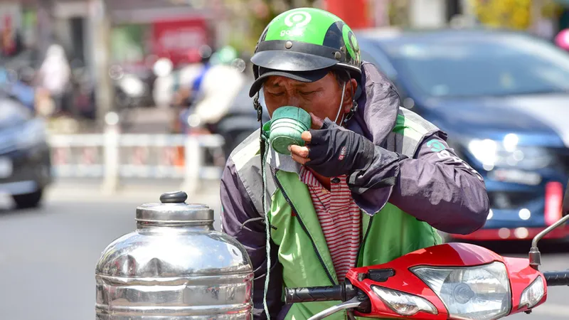 Nắng nóng bao trùm châu Á và khuếch tán tới Việt Nam 