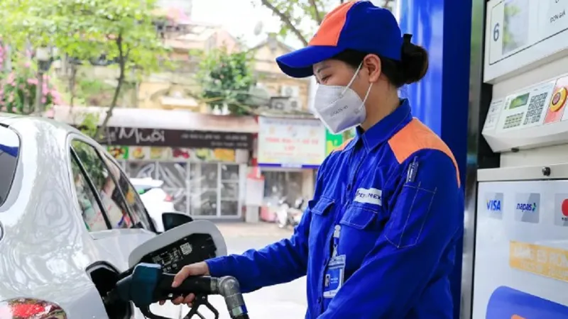 Giá xăng dầu tăng mạnh từ chiều nay 21-7