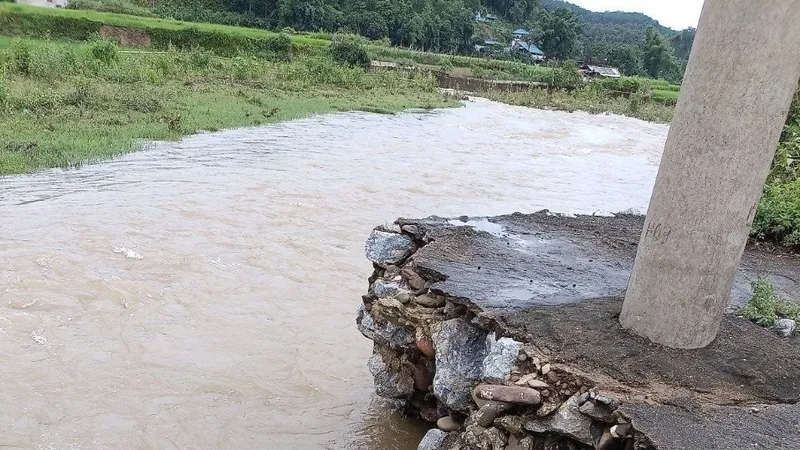 Điện lực miền Bắc thiệt hại nặng nề do mưa lũ